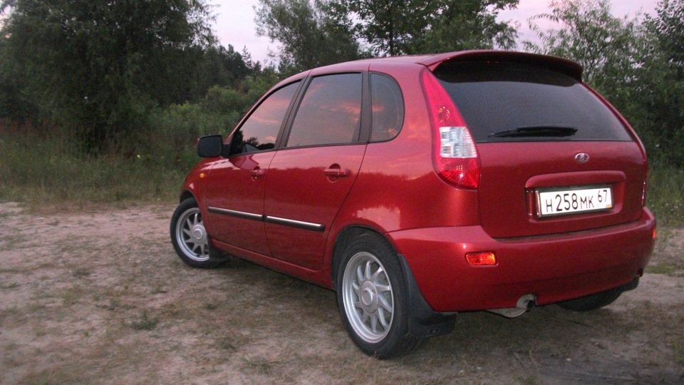 Красные автомобили (фото) - цвет Калина 104